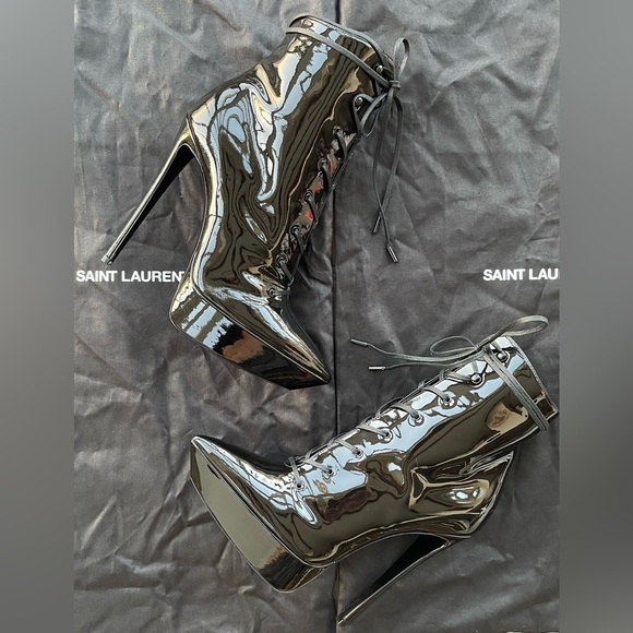 New! SAINT LAURANT PARIS 
LACE UP BOOTS 
BLACK PATENT LEATHER 
Size 39
6” Heel - Picture 15 of 17